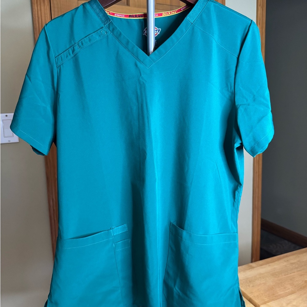 Dickies Green V-Neck Women's Top